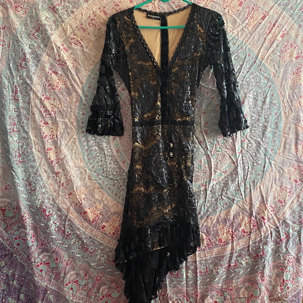 Elegant Black Lace Backless Dress